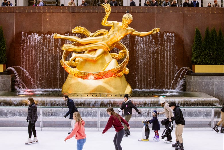 A pista de patinação sobre gelo do Rockefeller Center
